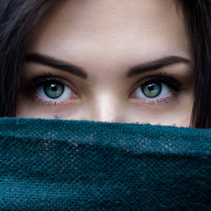 10 Kesalahan Wanita Saat Membuat Alis
