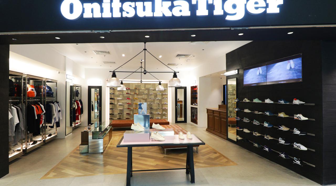 onitsuka pakuwon mall